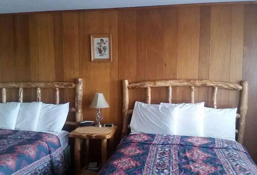 غرفه قياسيه سريرين مزدوجين, Long Holiday Motel