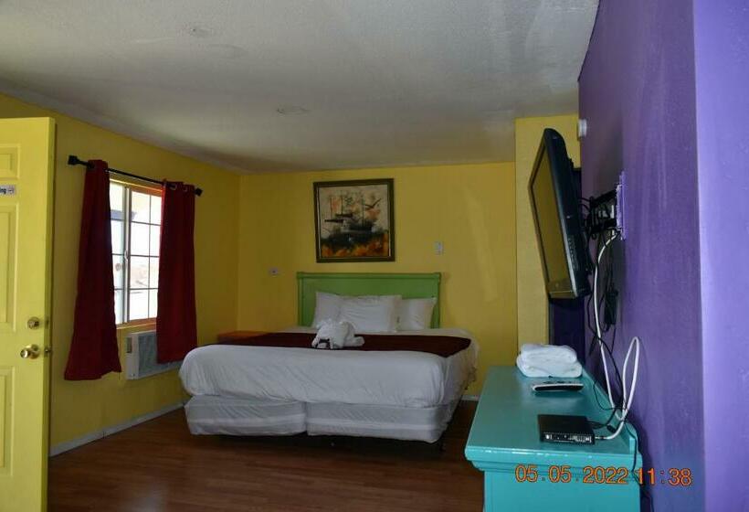 غرفة قياسية سرير مزدوج, 9 Palms Inn
