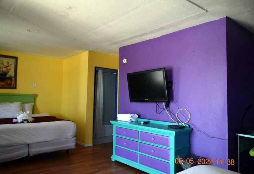 غرفة قياسية سرير مزدوج, 9 Palms Inn