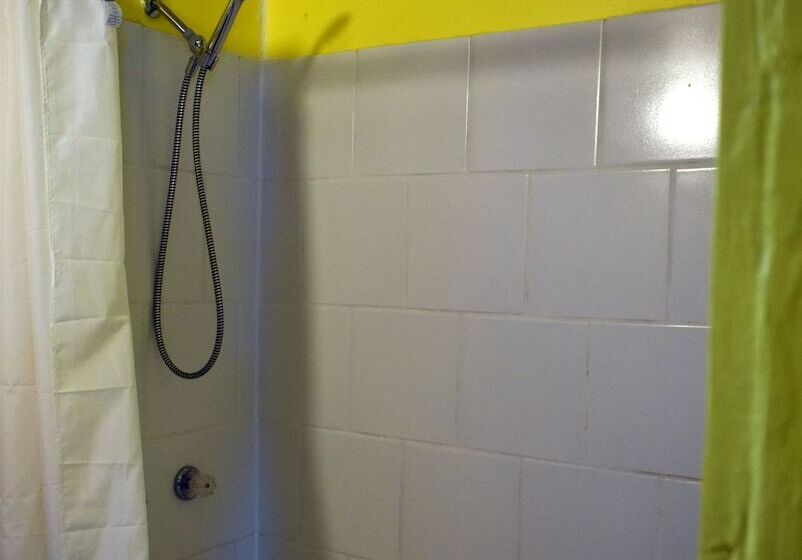 غرفة قياسية سرير مزدوج, 9 Palms Inn