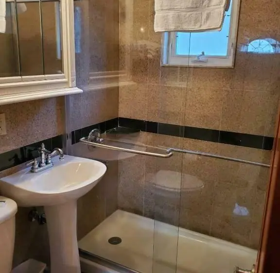 اتاق استاندارد با چشم‌انداز دریا, Golden Gate Lodging