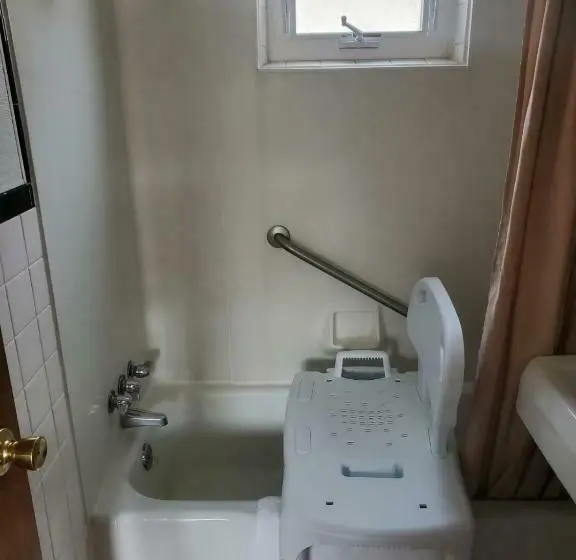 اتاق استاندارد برای معلولان, Golden Gate Lodging