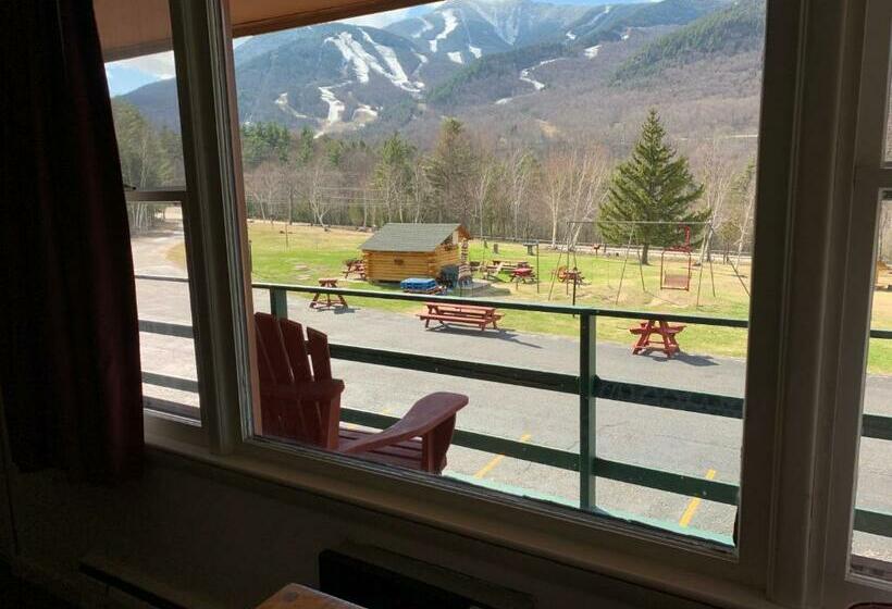 Семейный Номер, Ledge Rock At Whiteface