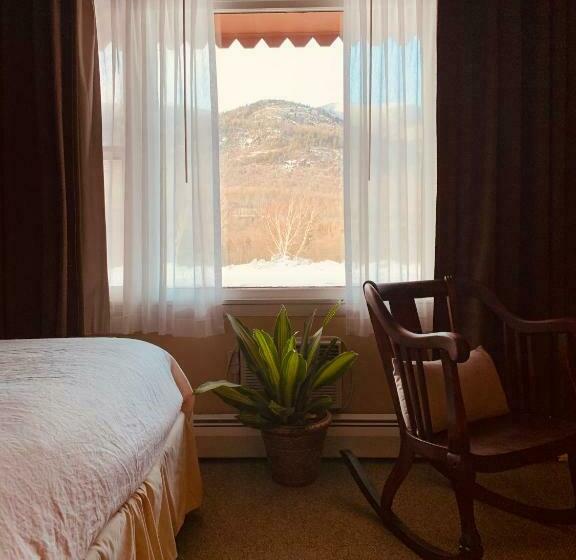 Люкс, Ledge Rock At Whiteface