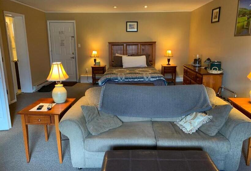 Люкс с Балконом, Ledge Rock At Whiteface