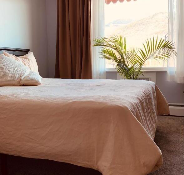 Номер Deluxe, Ledge Rock At Whiteface