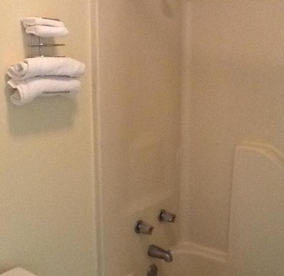 غرفة قياسية سرير كينج, Relax Inn   Lakeland