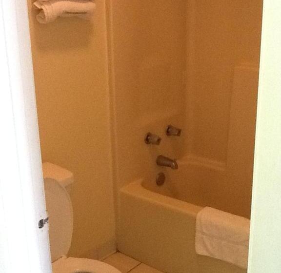 غرفة قياسية سرير كينج, Relax Inn   Lakeland