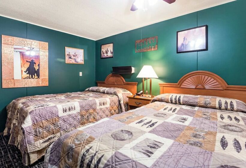 חדר סטנדרט שתי מיטות זוגיות, Rodeway Inn & Suites Big Water  Antelope Canyon