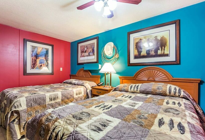 חדר סטנדרט שתי מיטות זוגיות, Rodeway Inn & Suites Big Water  Antelope Canyon