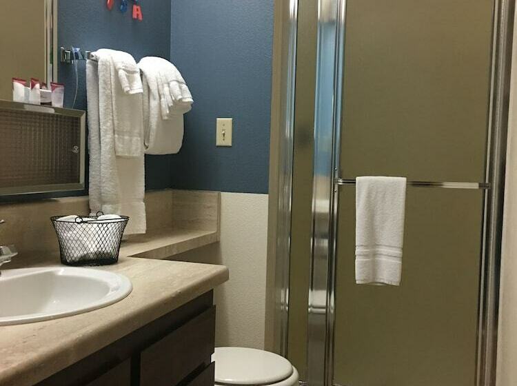 חדר סטנדרט שתי מיטות זוגיות, Rodeway Inn & Suites Big Water  Antelope Canyon