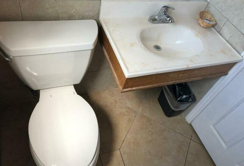 스탠다드 룸, Whittier Travel Inn