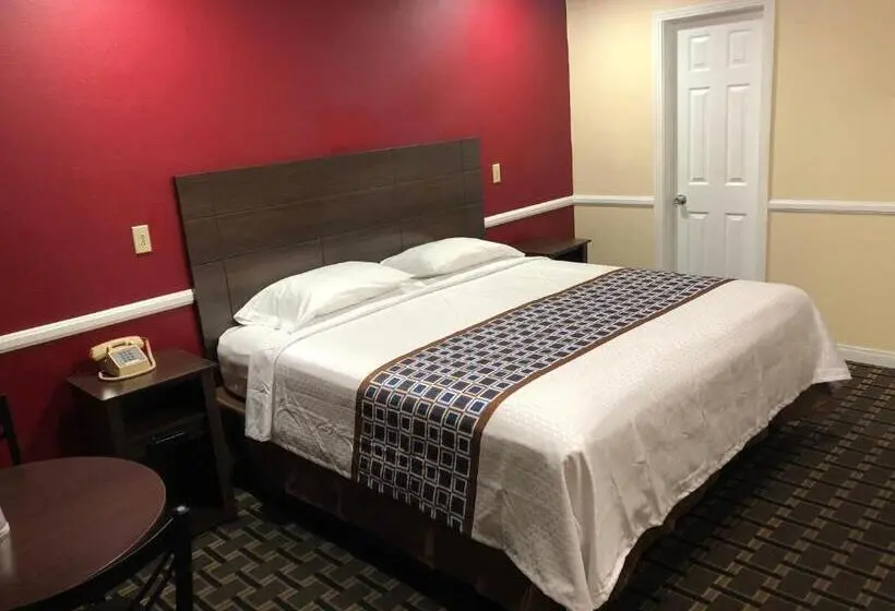 キングサイズベッドのスタンダードルーム, Whittier Travel Inn