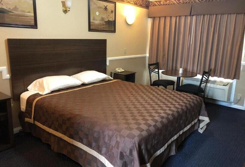 스탠다드 룸 킹사이즈 침대, Whittier Travel Inn