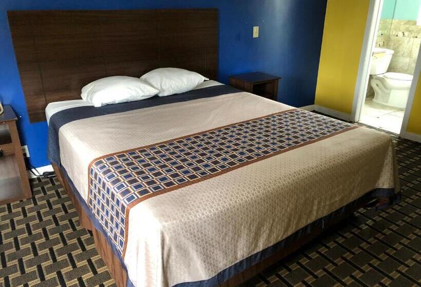 스탠다드 룸 킹사이즈 침대, Whittier Travel Inn