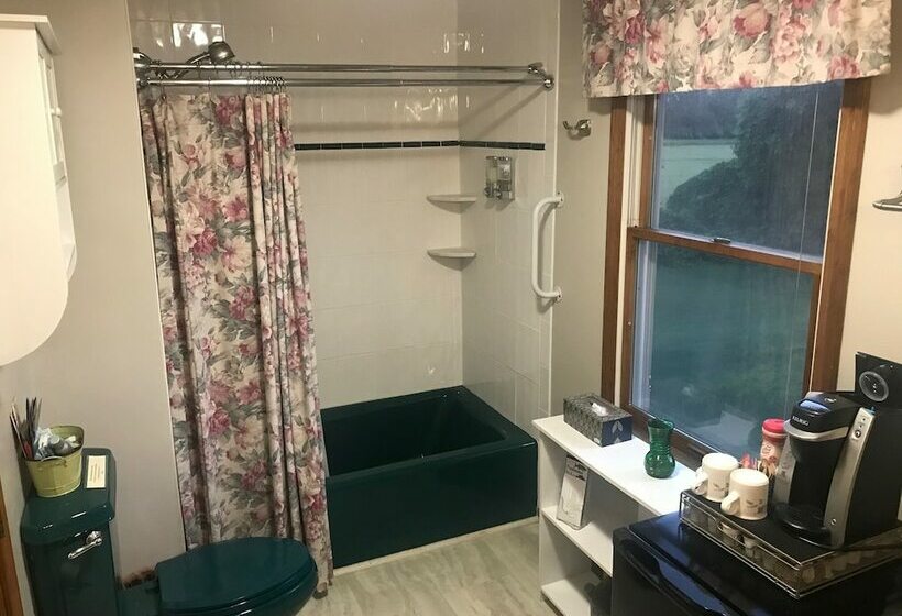 标准间, On Cranberry Pond B&b