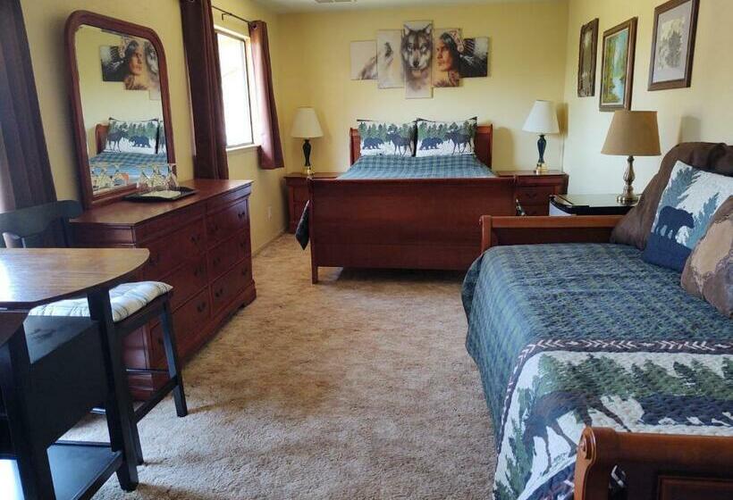 Номер Стандарт Вид на Сад, The Branded Calf Bed & Breakfast