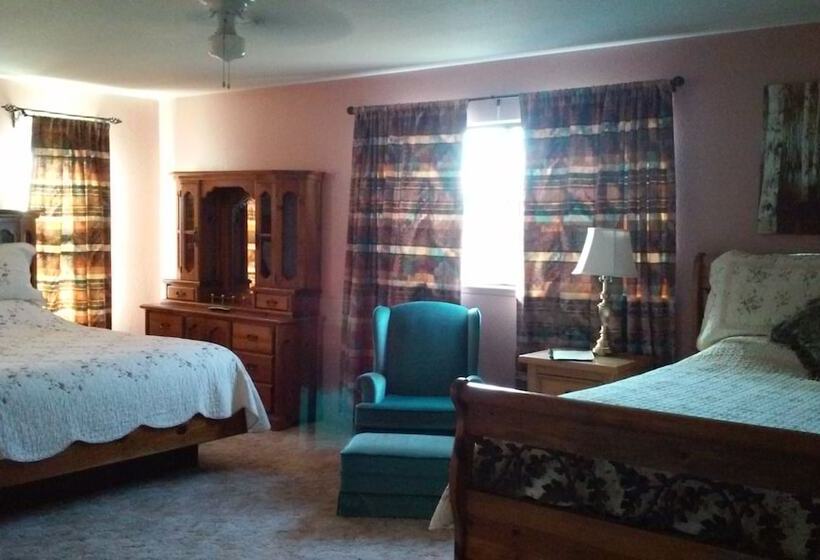패밀리 룸, The Branded Calf Bed & Breakfast