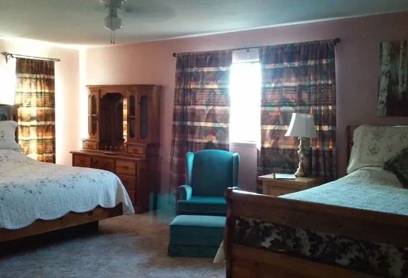ファミリールーム, The Branded Calf Bed & Breakfast