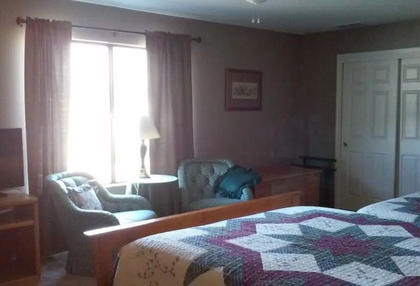 ファミリールーム, The Branded Calf Bed & Breakfast