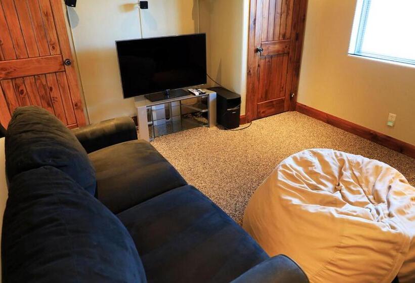 منزل 4 غرف نوم, Zion Ponderosa Ranch Resort