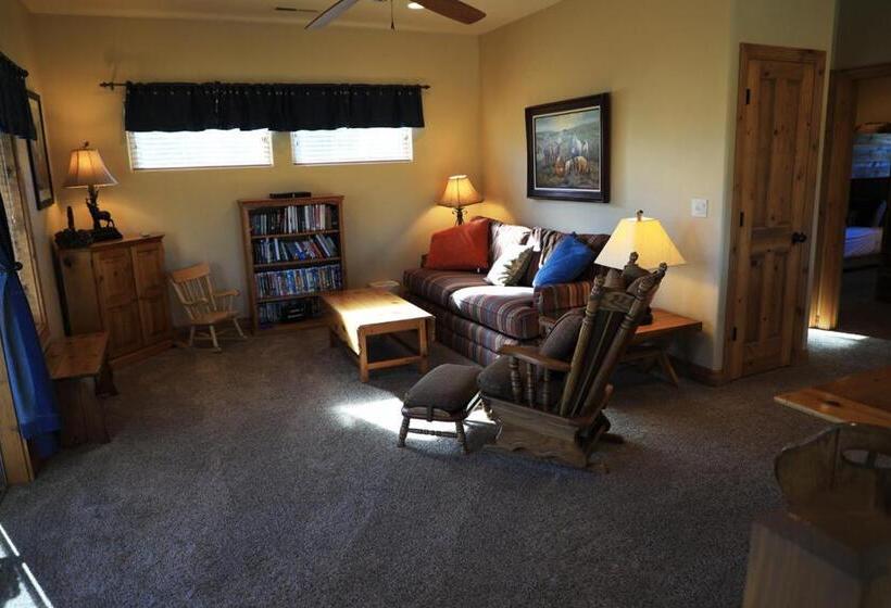 منزل 4 غرف نوم, Zion Ponderosa Ranch Resort