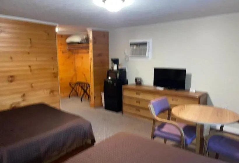 ファミリールーム, A Holiday Motel Maggie Valley