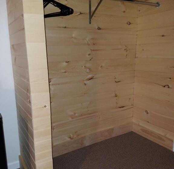 Семейный Номер, A Holiday Motel Maggie Valley