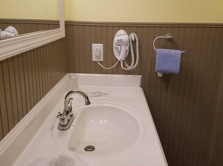 Номер Стандарт 2 Двуспальные Кровати, A Holiday Motel Maggie Valley