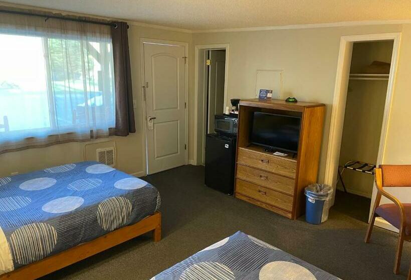Номер Стандарт 2 Двуспальные Кровати, A Holiday Motel Maggie Valley