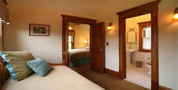 Sviitti, Breezy Hill Inn