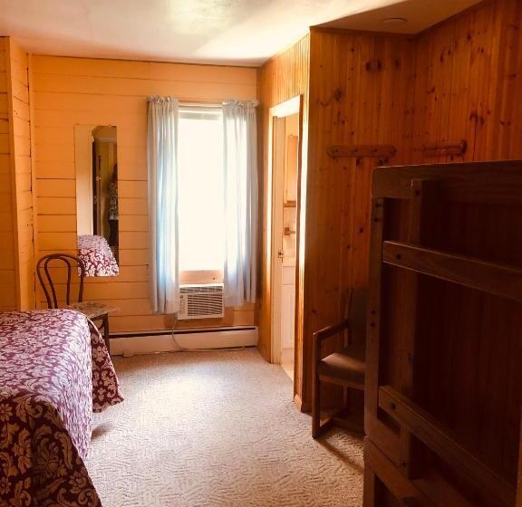 اتاق استاندارد با تختهای تاشو, Gray Ghost Inn