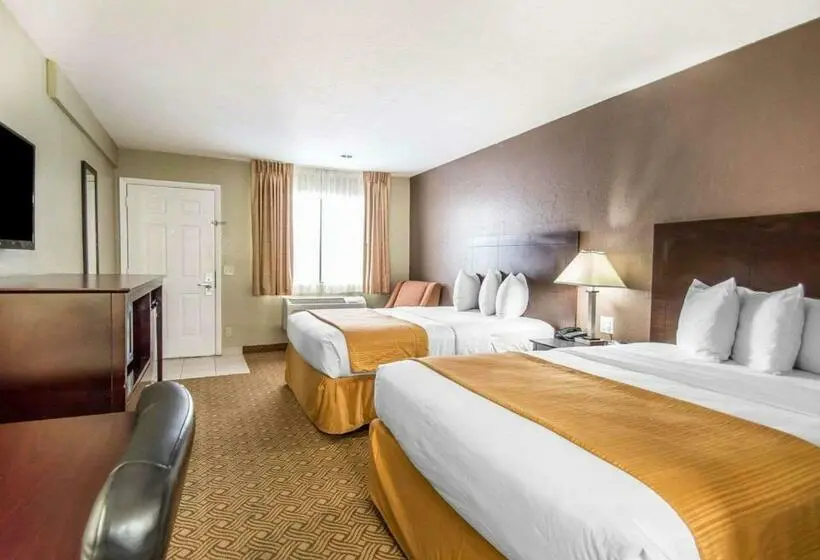 Club-huone, Quality Inn & Suites By The Parks