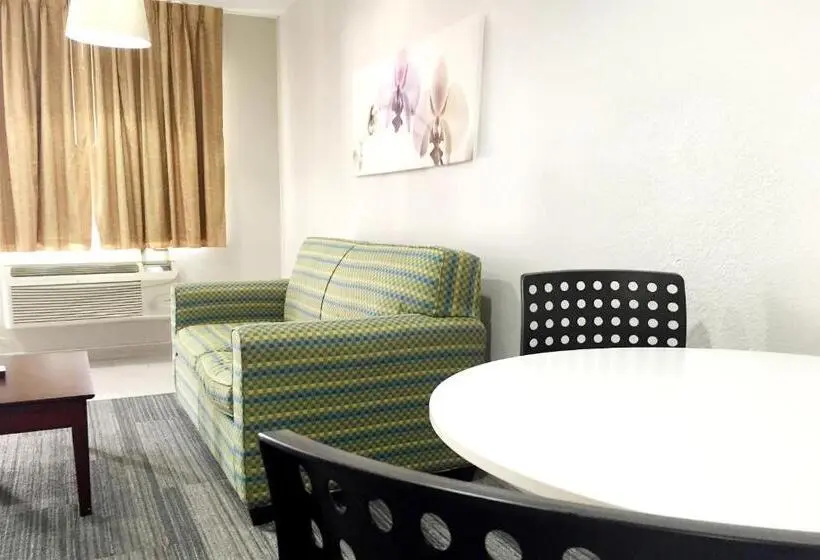 Sviitti King-vuode, Quality Inn & Suites By The Parks