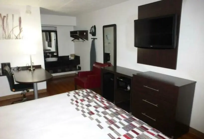 キングサイズベッドのスタンダードルーム, Red Roof Inn St Louis Florissant
