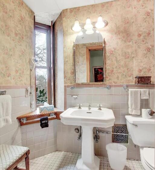 디럭스 스위트, The Gables At Stirling Guest