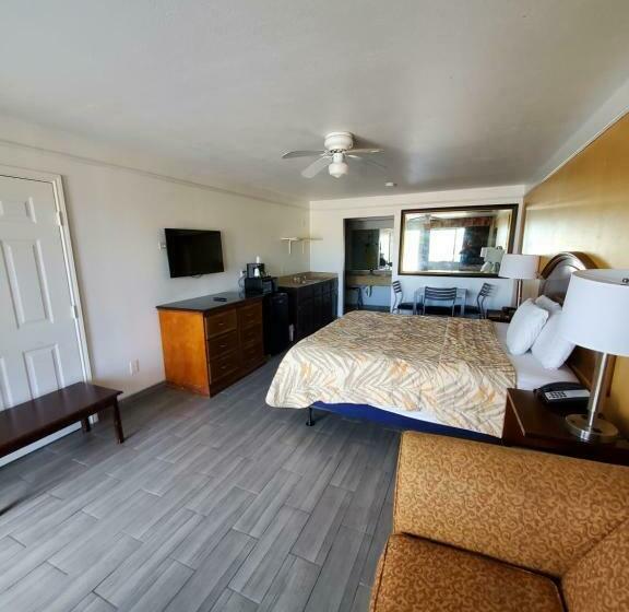 Стандартный Номер Кровать Кинг, Deluxe Inn And Suites