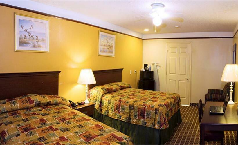 Номер Стандарт, Deluxe Inn And Suites