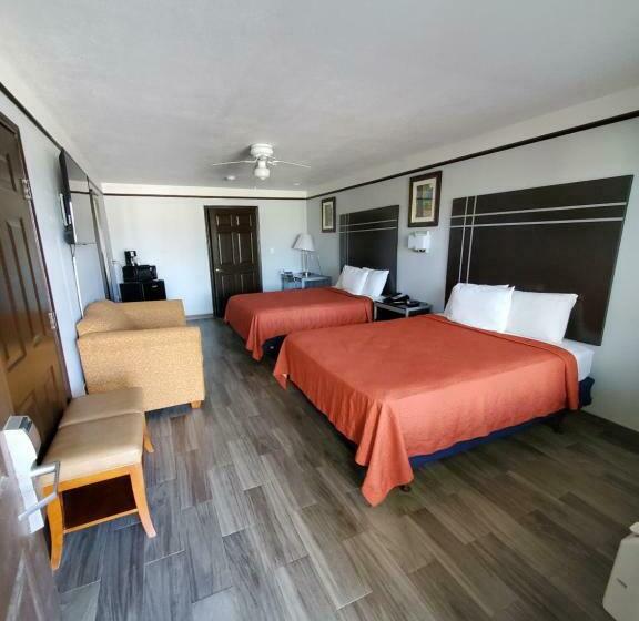 Номер Стандарт, Deluxe Inn And Suites