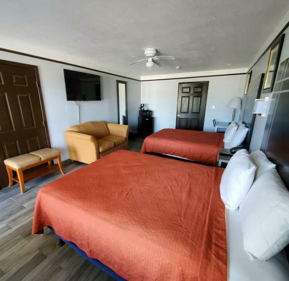 Номер Стандарт, Deluxe Inn And Suites