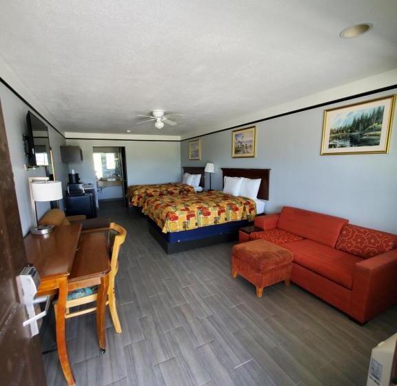 Номер Стандарт, Deluxe Inn And Suites