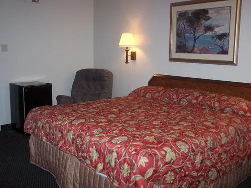 Standard-huone King-vuode, Red Carpet Inn Terre Haute