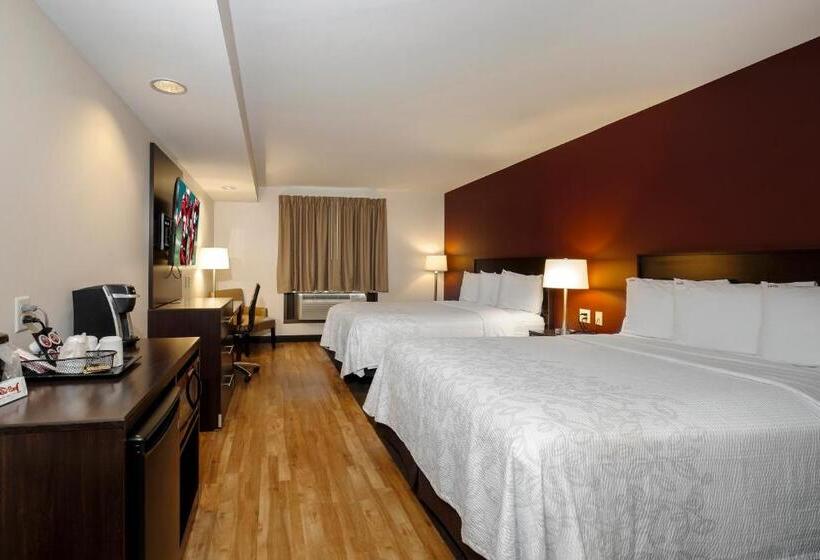 クイーンサイズベッドのスイートルーム, Red Roof Inn Plus+ & Suites Malone