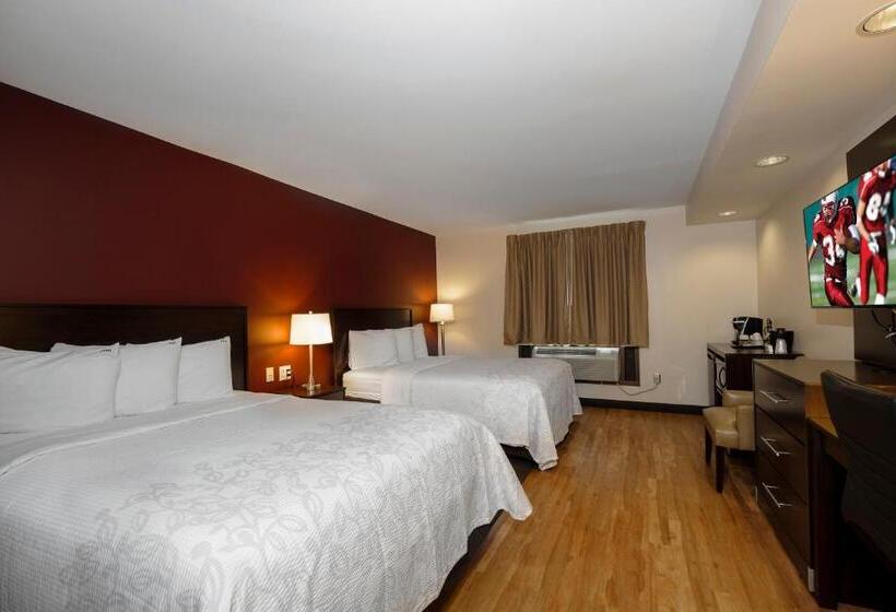 Номер Deluxe Кровать Куин, Red Roof Inn Plus+ & Suites Malone