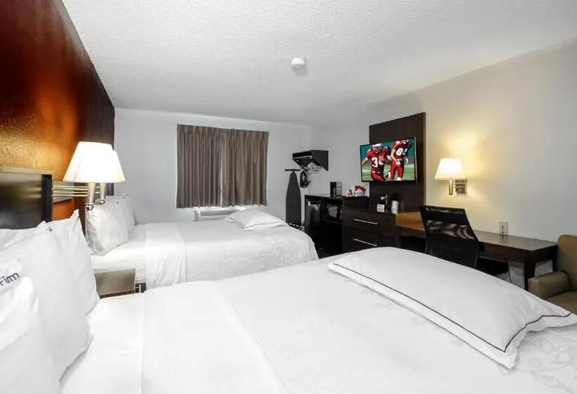 Standard-invahuone, Red Roof Inn Plus+ & Suites Malone