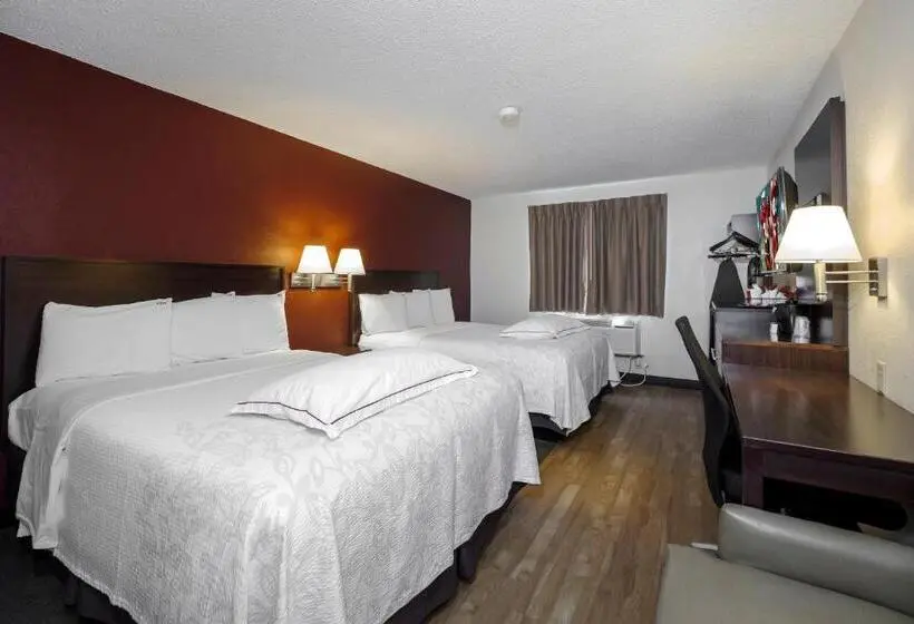Standard-invahuone, Red Roof Inn Plus+ & Suites Malone