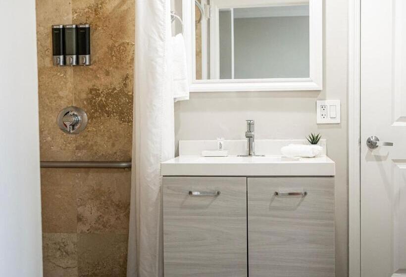 جناح سرير كينج, Nuvo Suites Hotel   Miami Doral