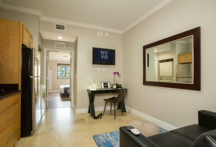 جناح إدارى, Nuvo Suites Hotel   Miami Doral
