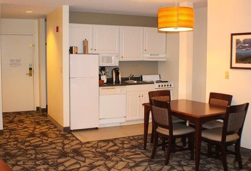 스탠다드 스튜디오, Grand Summit Hotel At Attitash