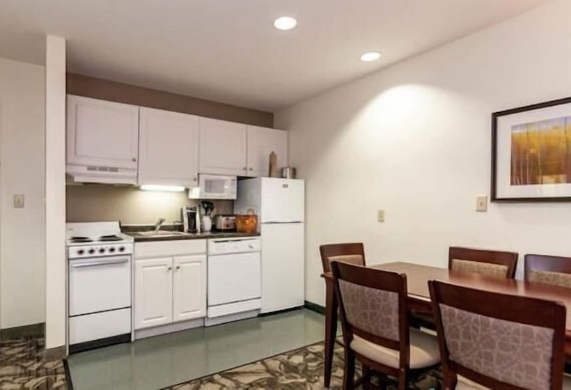 스탠다드 스튜디오, Grand Summit Hotel At Attitash